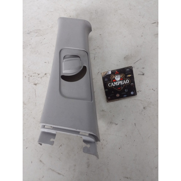 Acabamento Coluna Cinto Esquerdo Hyundai I30 2010