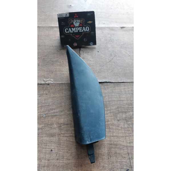 Acabamento Traseiro Direito Toyota Etios 2013 