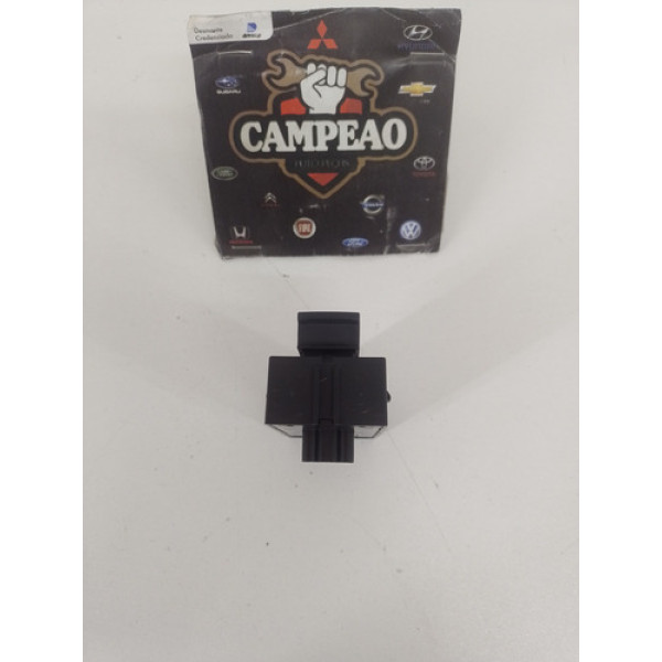 Botão Comando Vidro Traseiro Direito Chevrolet Tracker 2014