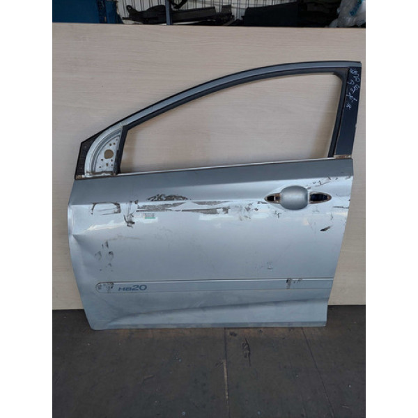Porta Dianteira Esquerda Hyundai Hb20 2015 Com Detalhes