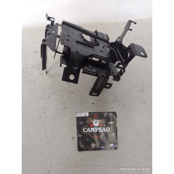 Base Suporte Bateria Chevrolet Tracker 2021