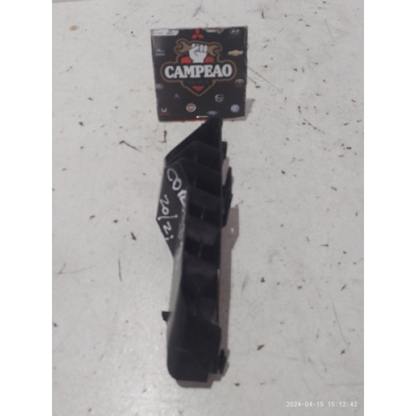 Guia Parachoque Traseiro Direito Toyota Corolla 2021