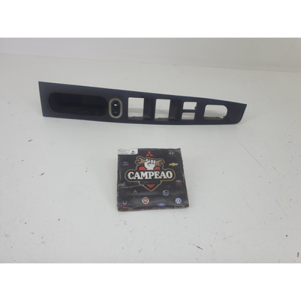 Moldura Comando Vidro Nissan Sentra 2010