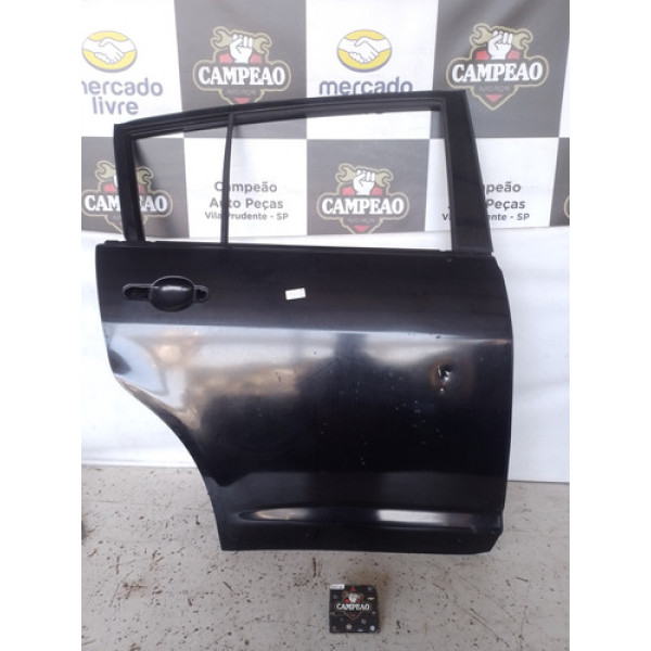 Porta Traseira Direita Nissan Tiida 2010 C Detalhe