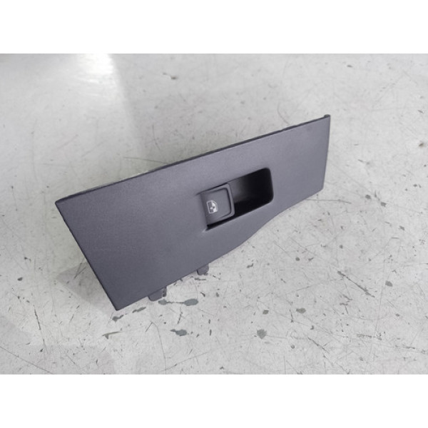 Botão Vidro Traseiro Esquerdo   Moldura Vw Polo 1.6 2019