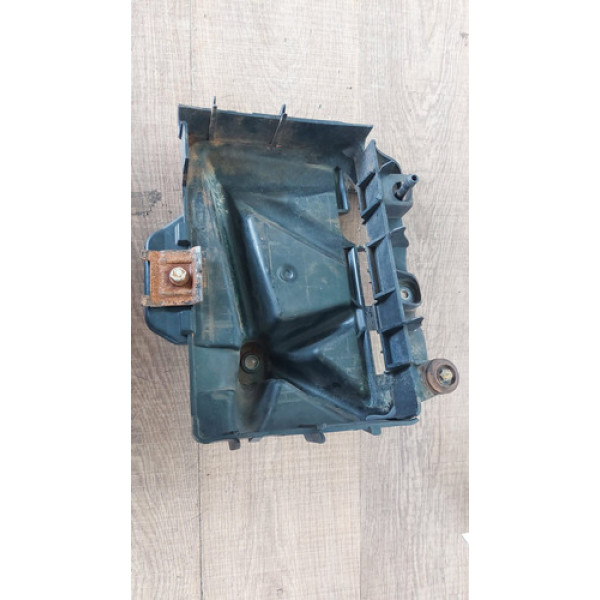 Caixa De Bateria Saveiro Cross 2013 1.6 Com Detalhe 