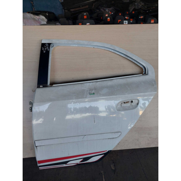 Porta Traseira Esquerda Chevrolet Prisma 2015 Com Detalhe