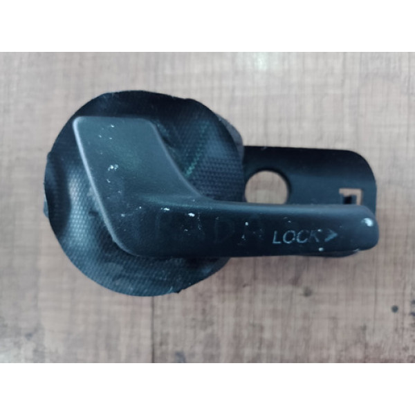 Maçaneta Interna Esquerda Fiat Strada 2017