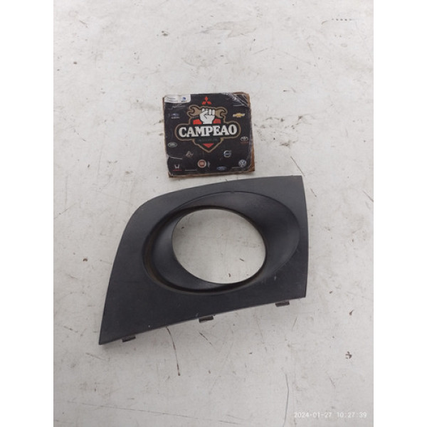 Moldura Farol Milha Direito Chevrolet Agile 2012