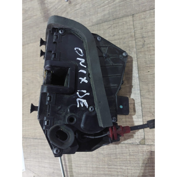 Fechadura Dianteira Direita Onix 2018