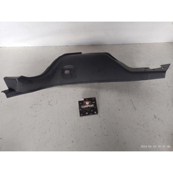 Acabamento Soleira Traseira Esquerda Fiat Mobi 2020