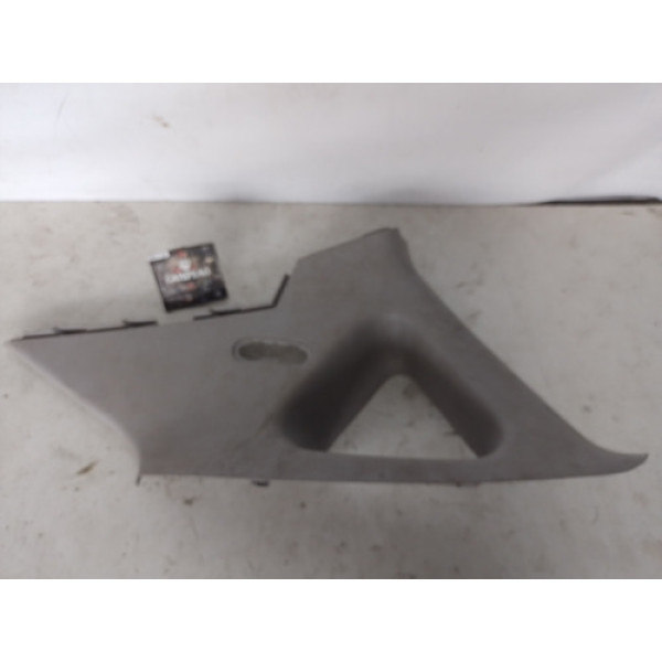 Acabamento Traseiro Esquerdo Hyundai I30 2010