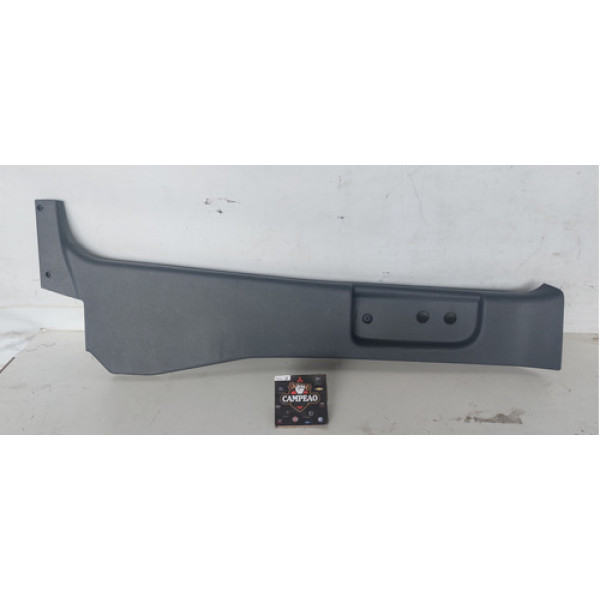 Moldura Acabamento Superior Cinto Direito Fiat Fiorino 2012