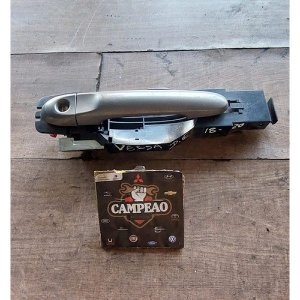 Maçaneta Dianteira Esquerda Nissan Versa 2018