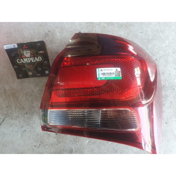 Lanterna Direita Cobalt 1.8 2015