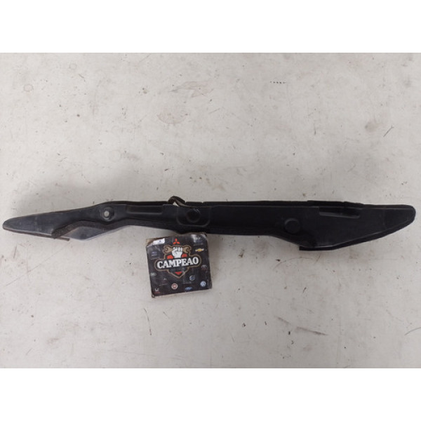 Isolador Paralama Dianteiro Direito Chevrolet Cruze 2014