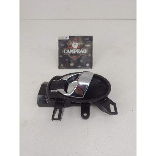 Maçaneta Interna Dianteira Esquerda Nissan Versa 2016