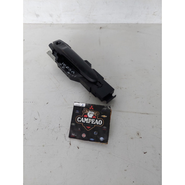 Maçaneta Externa Dianteira Esquerda Nissan Versa 2020