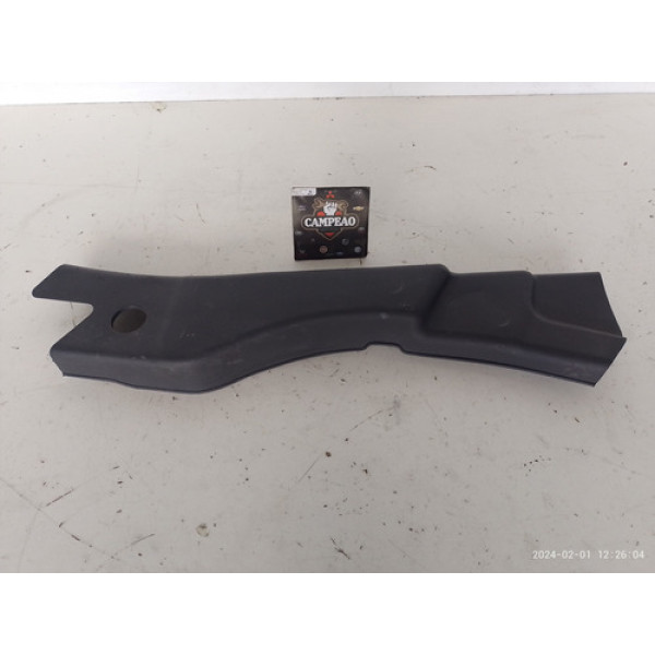 Acabamento Traseiro Esquerdo Renault Sandero 2010