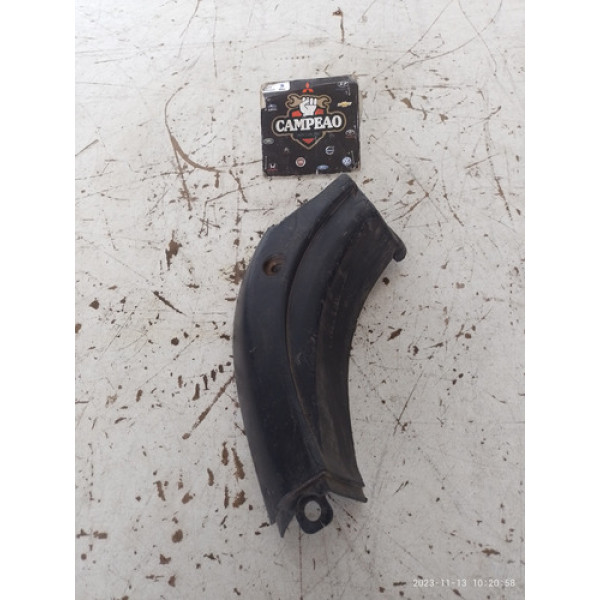 Moldura Acabamento Direito Canto Caçamba Fiat Strada 2013