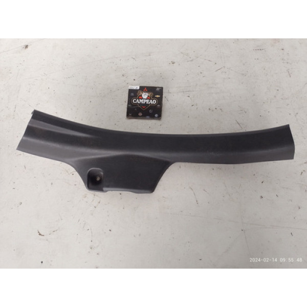 Soleira Interna Dianteira Direita Nissan Versa 2017