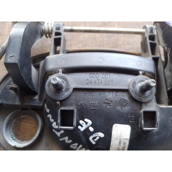 Maçaneta Externa Dianteira Esquerda Gm Corsa Montana 2004 