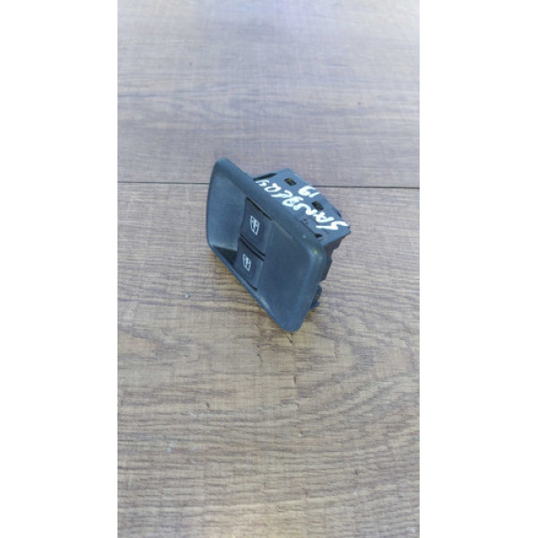 Botão Comando Do Vidro Elétrico Renault Sandero 2019