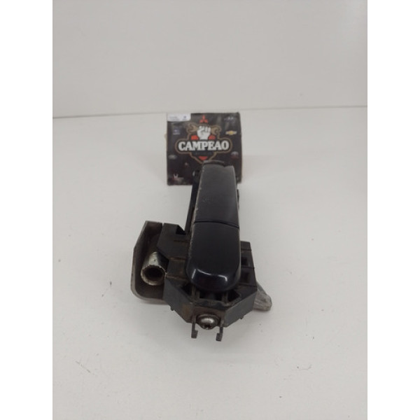 Macaneta Externa Traseira Direita Nissan Tiida 2010