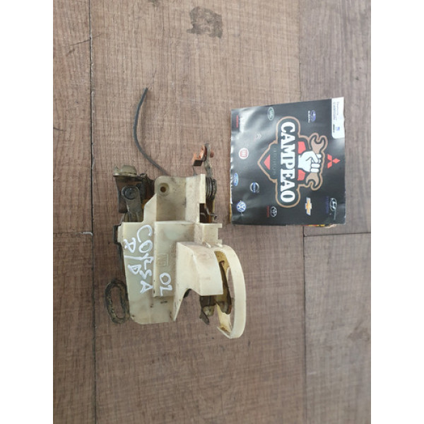 Fechadura Dianteira Direita Corsa 2002