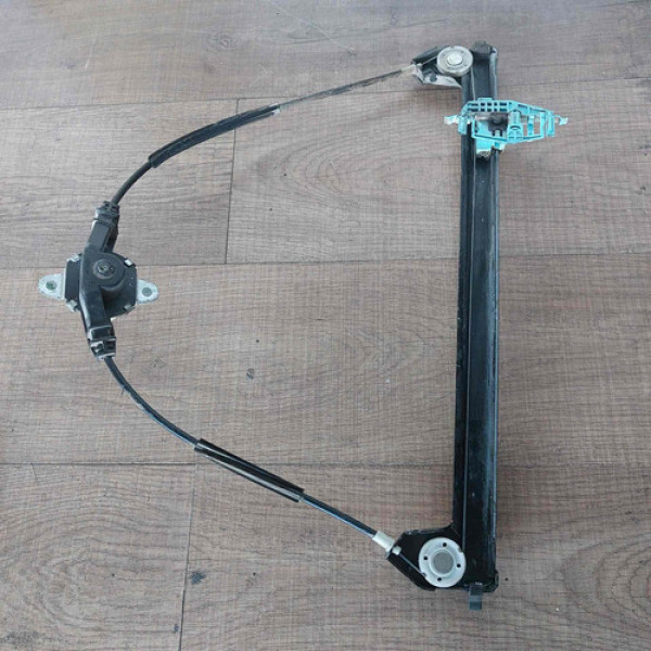 Maquina Vidro Traseira Direita Manual Uno Vivace 2 Portas