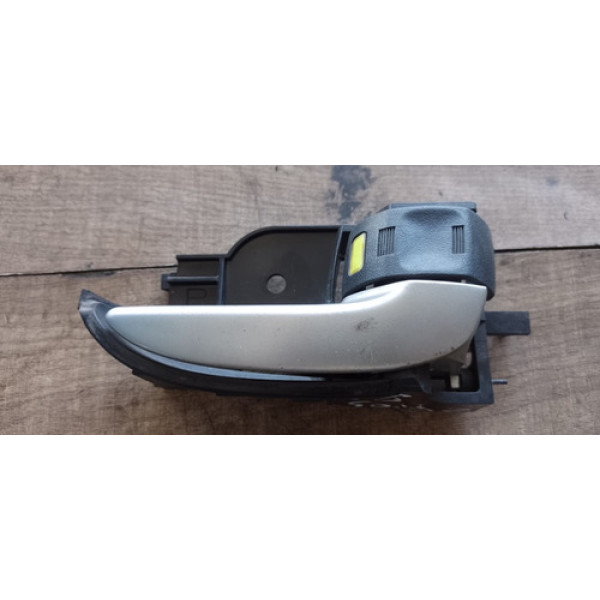 Maçaneta Interna Dianteira Direita Toyota Etios 2014