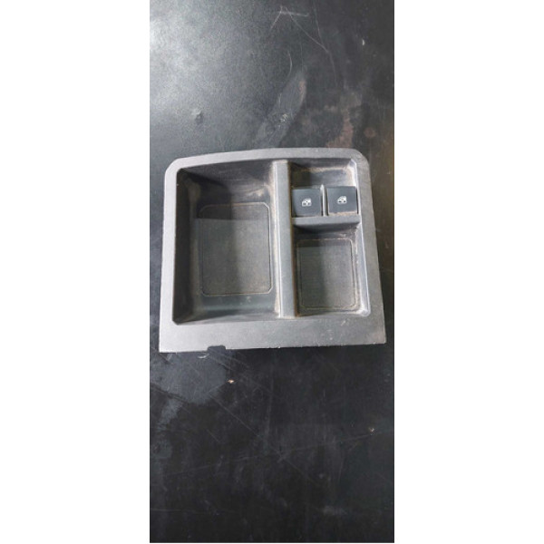 Moldura/botão Comando Vidro Central Chevrolet Onix 2016