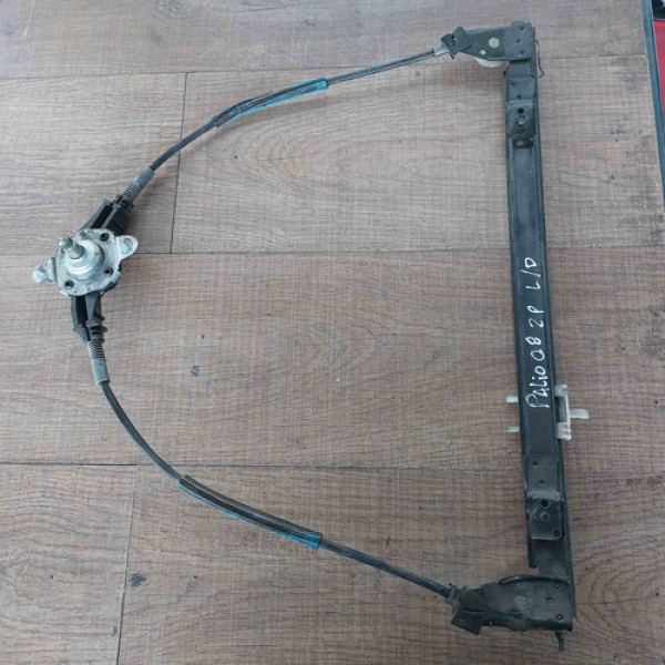 Maquina Vidro Traseira Direita Manual Palio 2008 2 Portas