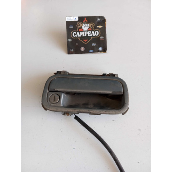 Maçaneta Externa Dianteira Direita Chevrolet Corsa 2000
