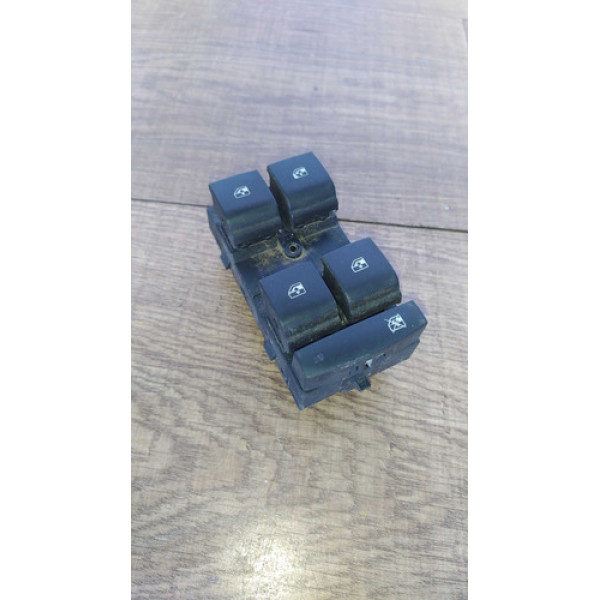 Botão Comando Do Vidro Elétrico Gm Spin 2017