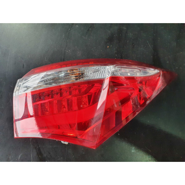 Lanterna Direita Toyota Corolla 2015 