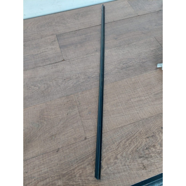 Friso Porta Dianteiro Direito Volkswagen Saveiro 2014