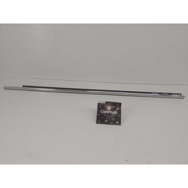 Pestana Externa Dianteira Direita Nissan Versa 2016