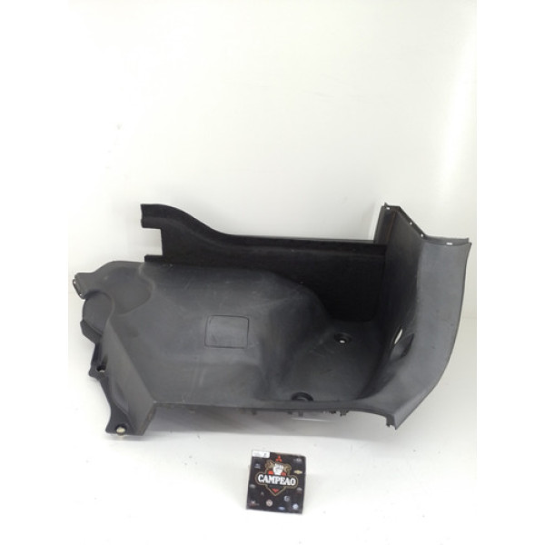 Forro Traseiro Porta Malas Lado Direito Nissan Tiida 2010