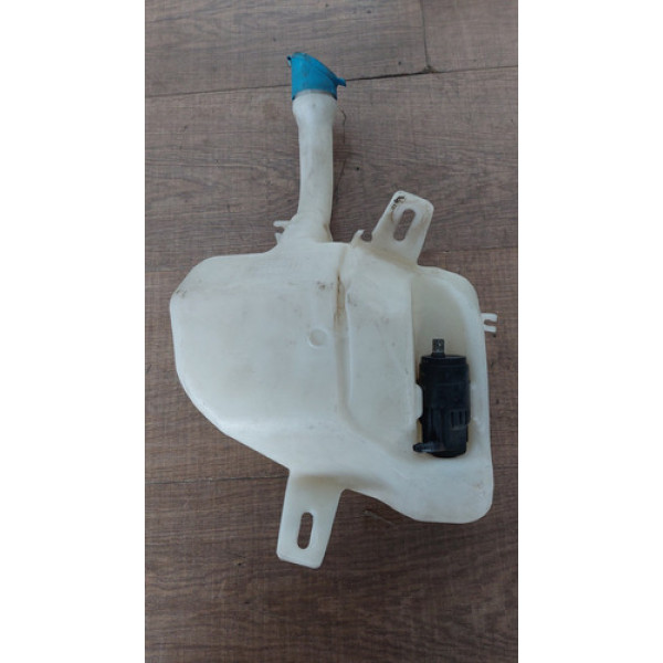 Reservatório De Água Do Parabrisa Fiat Uno 2010 