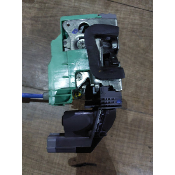 Fechadura Dianteira Direita Fiorino 2012