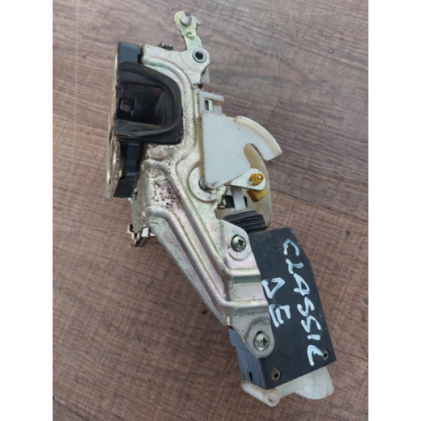 Fechadura Dianteira Esquerda Gm Corsa Clássic 