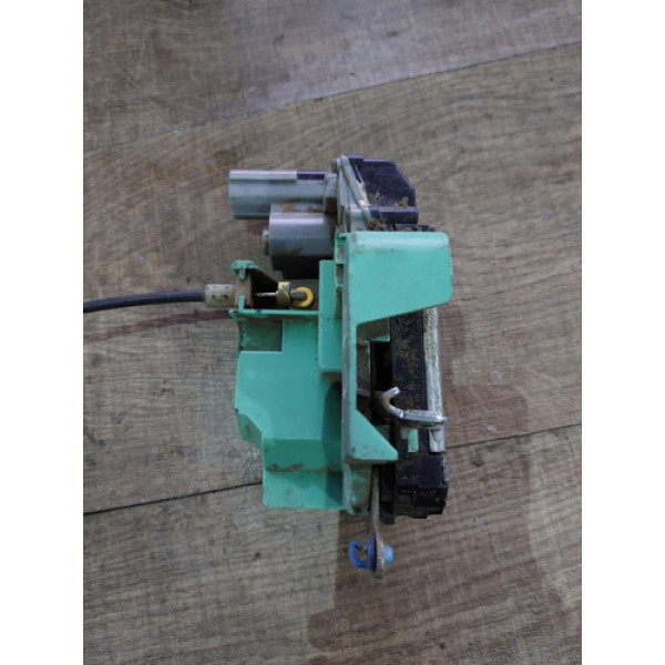 Fechadura Dianteira Direita Idea 2012