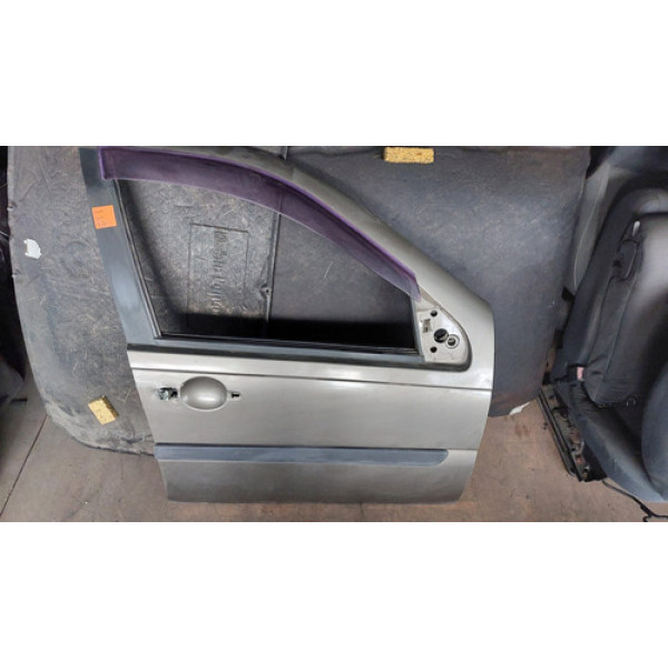 Porta Dianteira Direita Fiat Siena 2012 Com Detalhe Só Lata