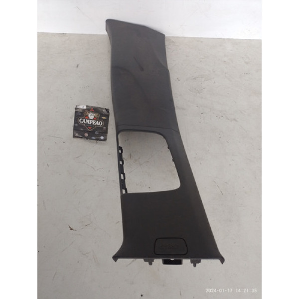 Acabamento Coluna Central Esquerda Chevrolet Onix 2020