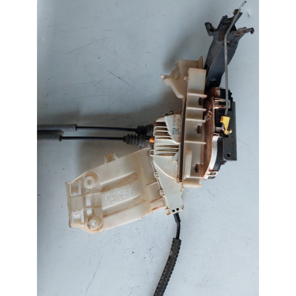 Fechadura Dianteira Esquerda Renegade Com Detalhe 