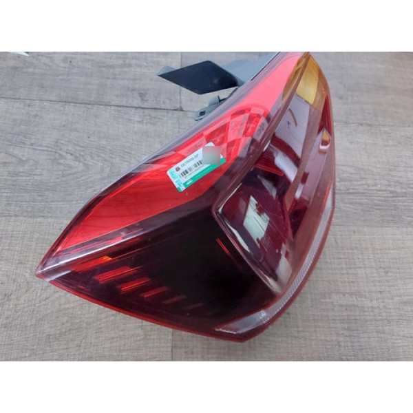 Lanterna Esquerda  Volkswagen Polo 2019