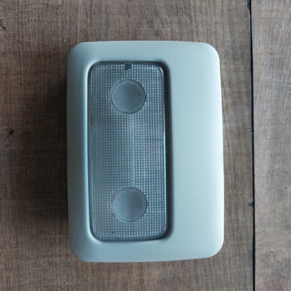 Luz Cortesia Fiat Uno Vivace