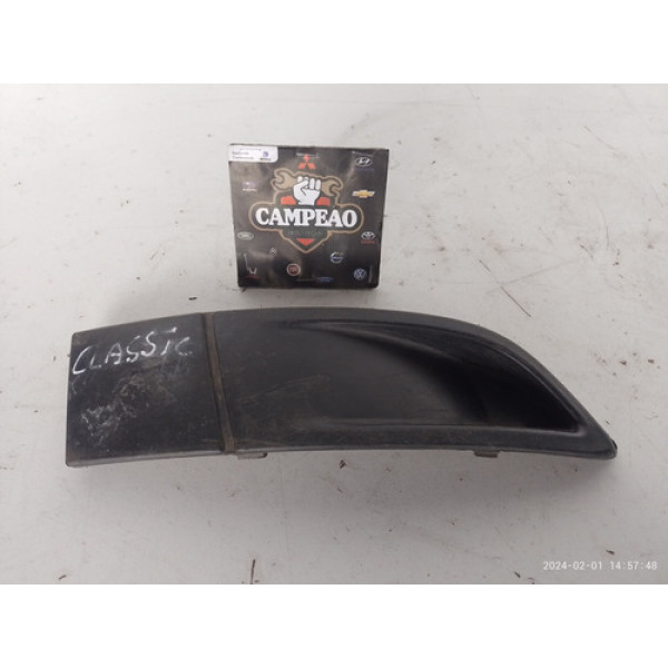 Moldura Farol Milha Direito Chevrolet Corsa Classic 2016
