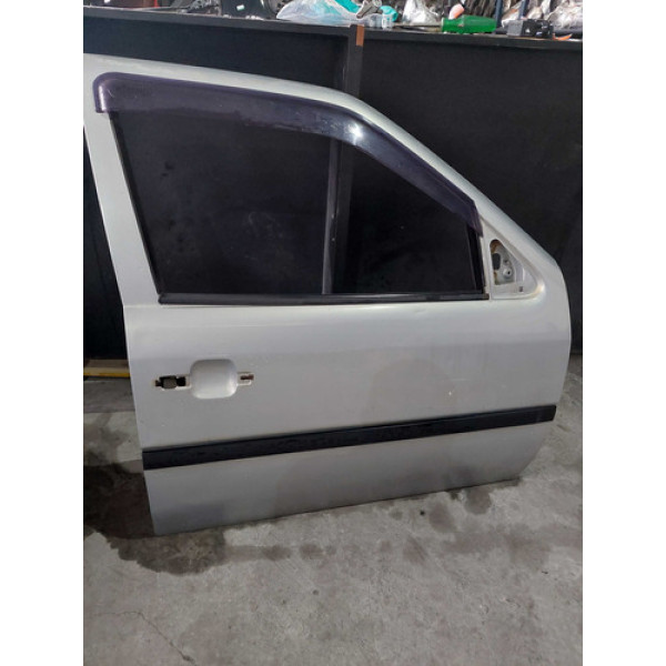 Porta Lado Direito Vw Saveiro G3 2005 C Detalhe 